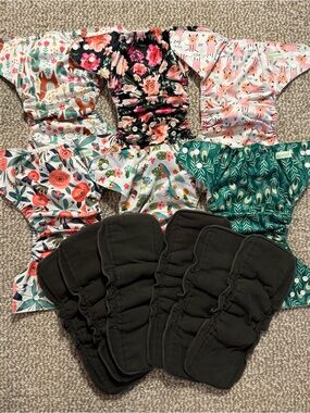 Lot of 6 Wegreeco Cloth Diapers plus 6 Bamboo Inserts One Size Prints